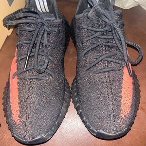 Yeezy Boost 350 V2